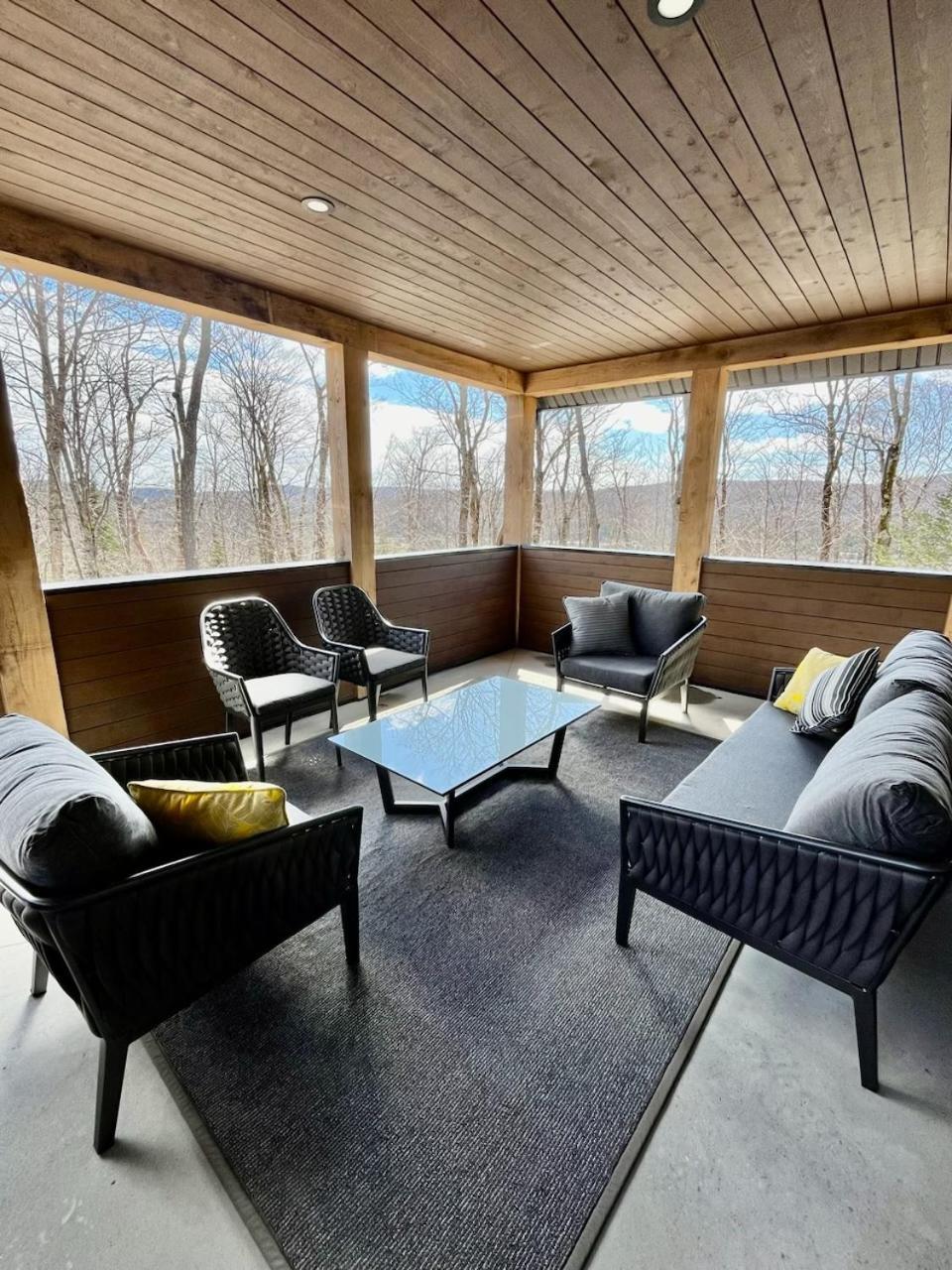 The Chic Shack - Golf, Ski, Spa Saint-Faustin Екстериор снимка